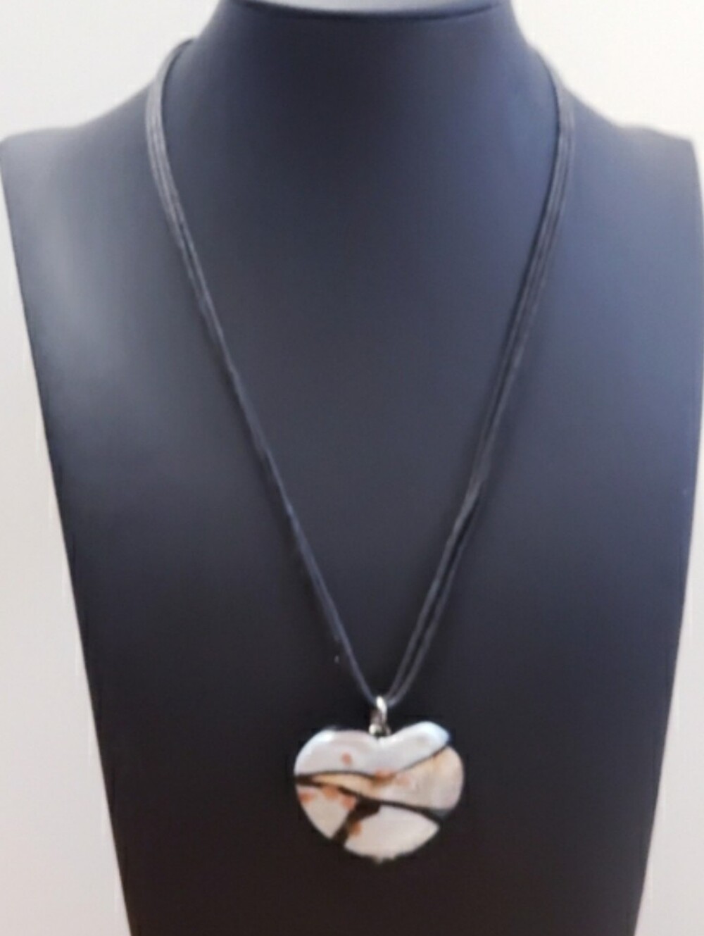 Elegant Glass Heart Pendant Necklace